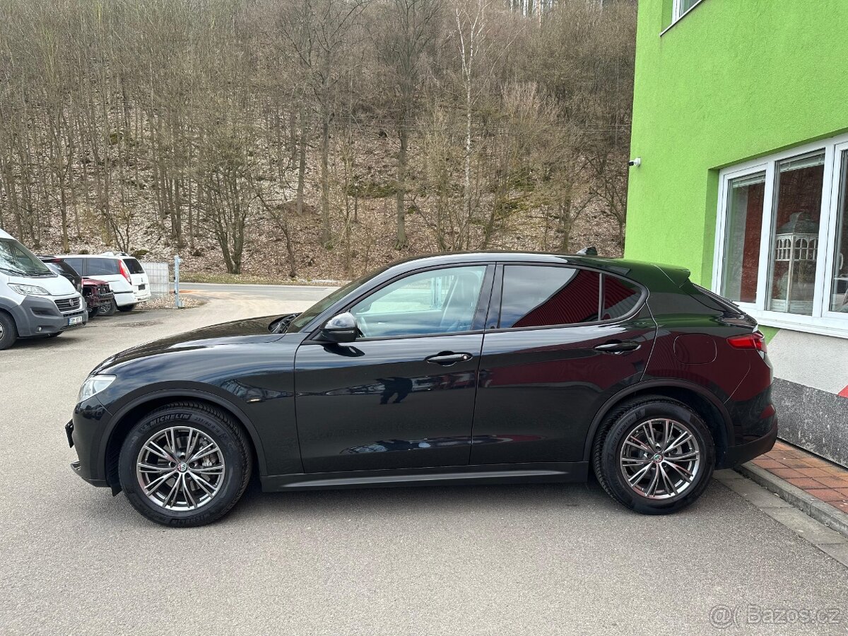 Alfa Romeo STELVIO 2.2JTDM - 3