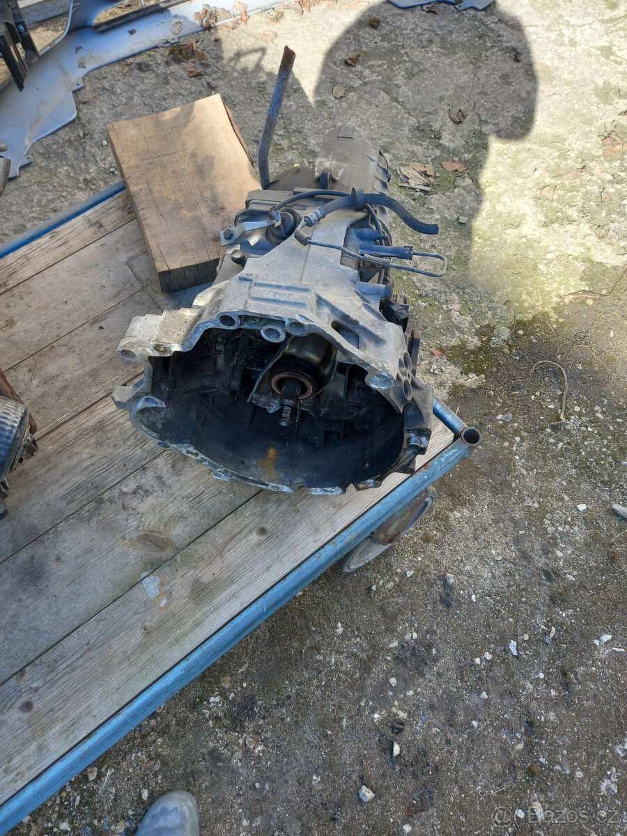 Náhradní díly Audi A4 - 3