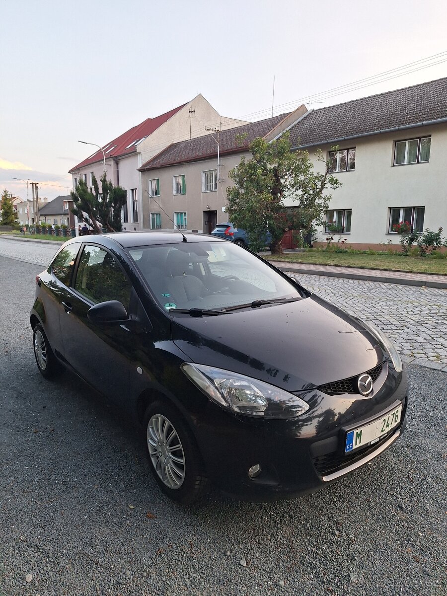 Mazda 2 1.3i + nová STK - 3