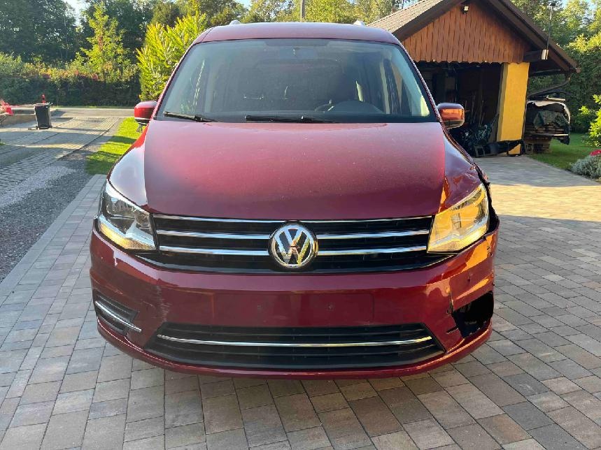 VW Caddy 1.4 TSI, 5 míst - 3