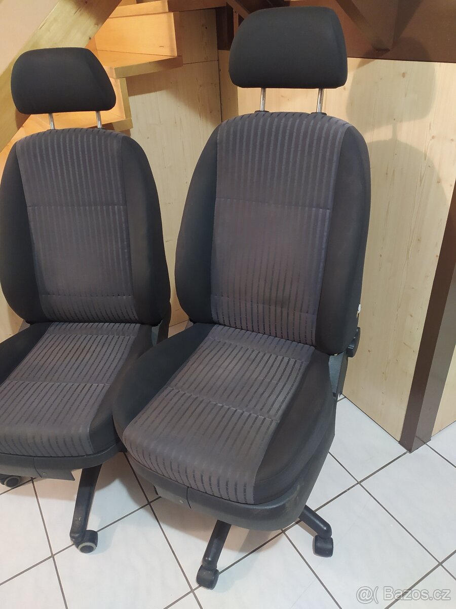 Kultovní posezení ze Škody Octavie - 3