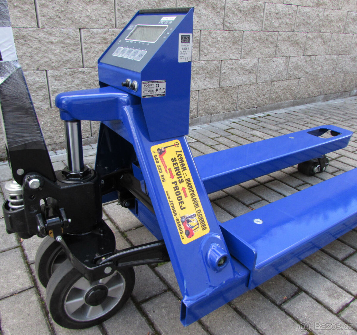 Paletový vozík s váhou. Nosnost 2500kg. Záruka. - 3