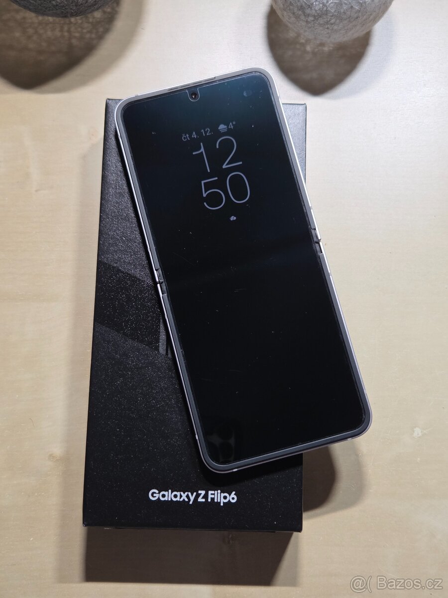 Prodám Galaxy Z Flip 6, 12GB/512GB Silver Shadow - 3