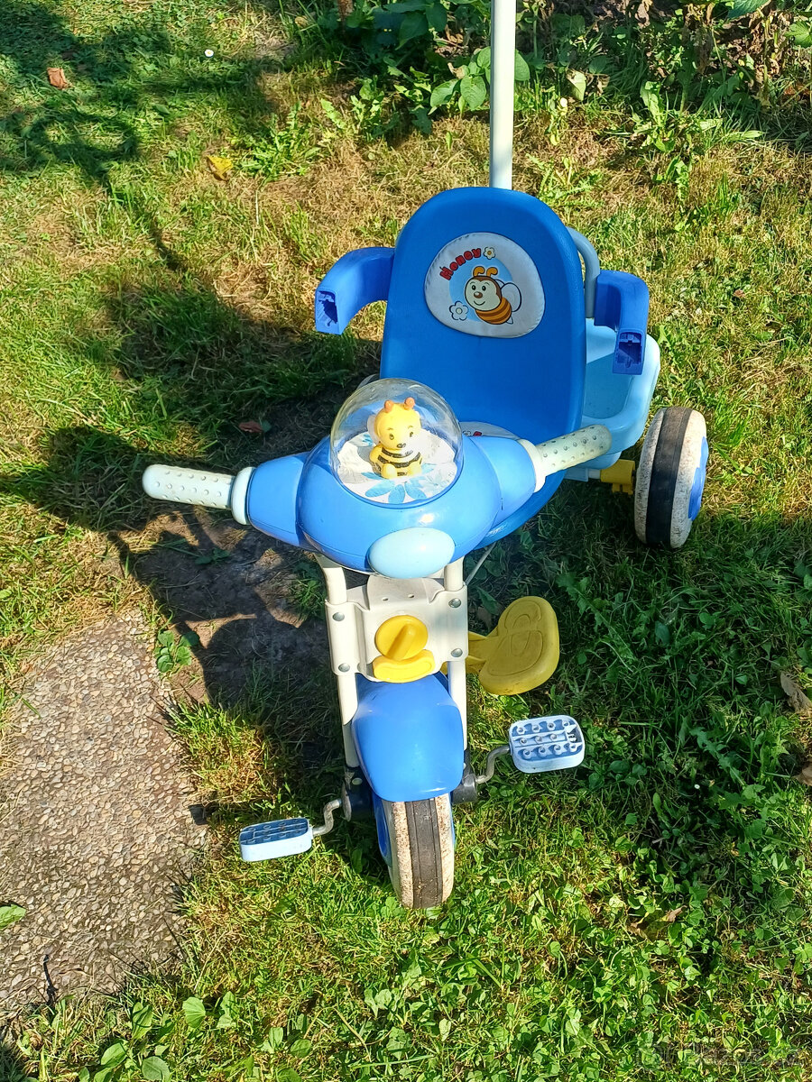 Dětská tříkolka s vodící tyčí - 3