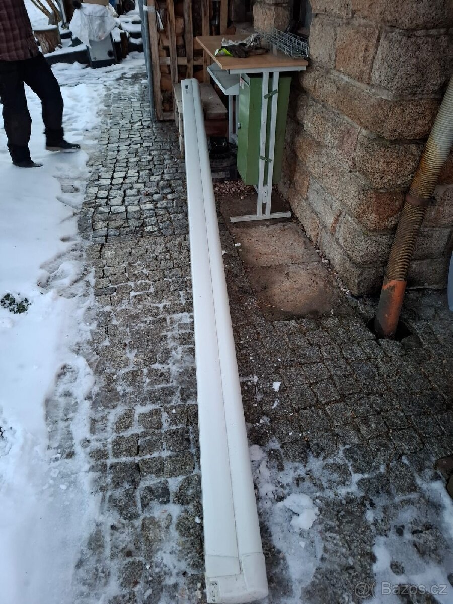 Markýza 4m bílá Thule omnistor - 3