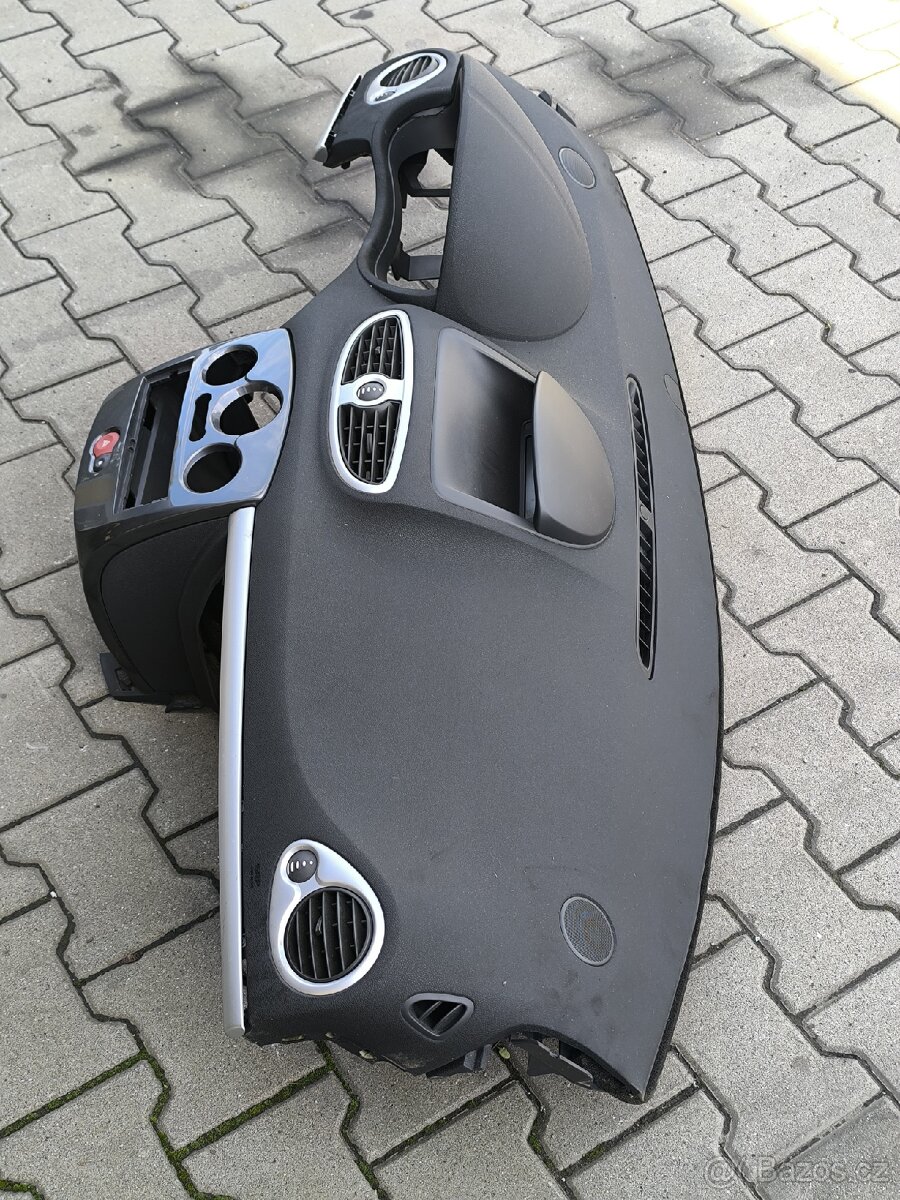 přístrojová deska Clio 3 - 3