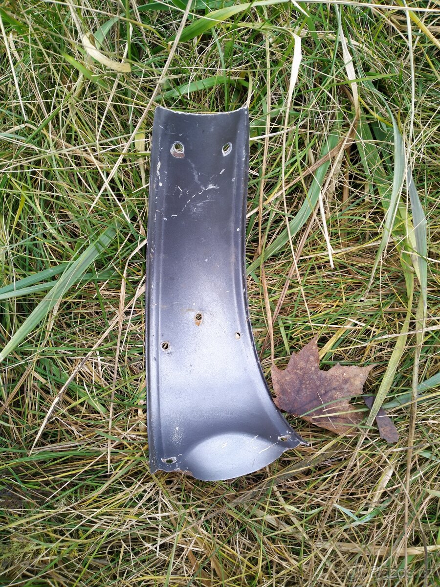 Podsedlové plechy středový díl - 3