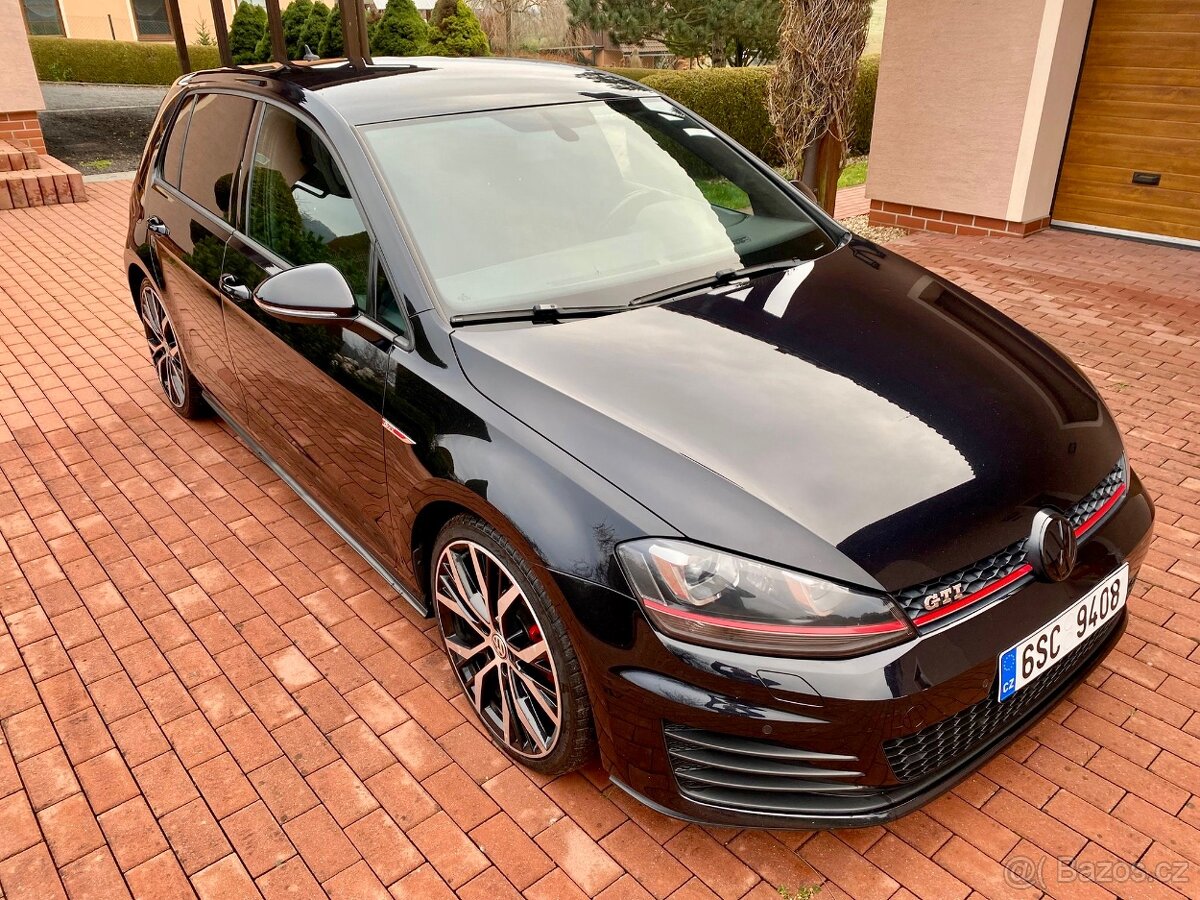 VW Golf GTI 7 2014 - manuál - 3