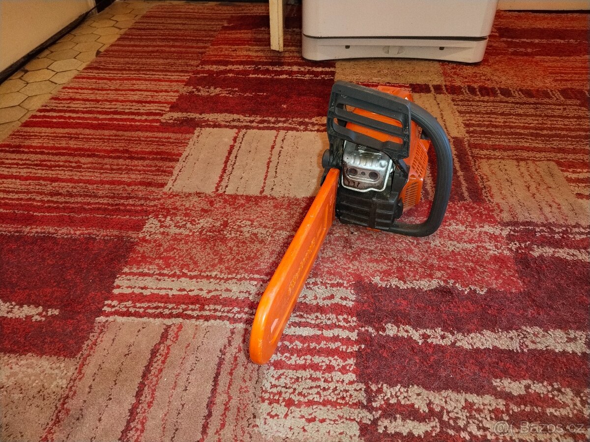 Pila Husqvarna 130 - 3