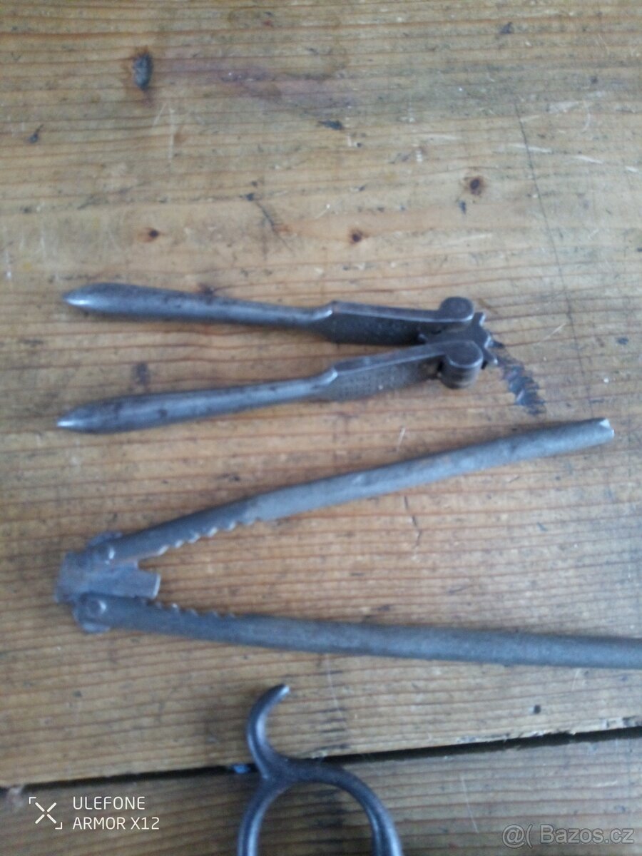 Otvíráky, Vývrtka a Louskáčky - 3