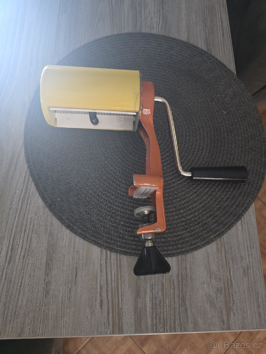 Ruční mlynek na nudle - 3