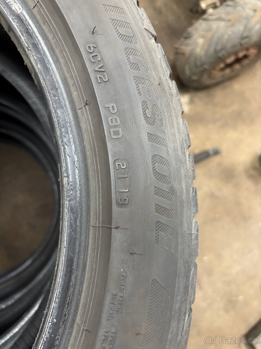 Bridgestone 215/50/18 4,5min - 3