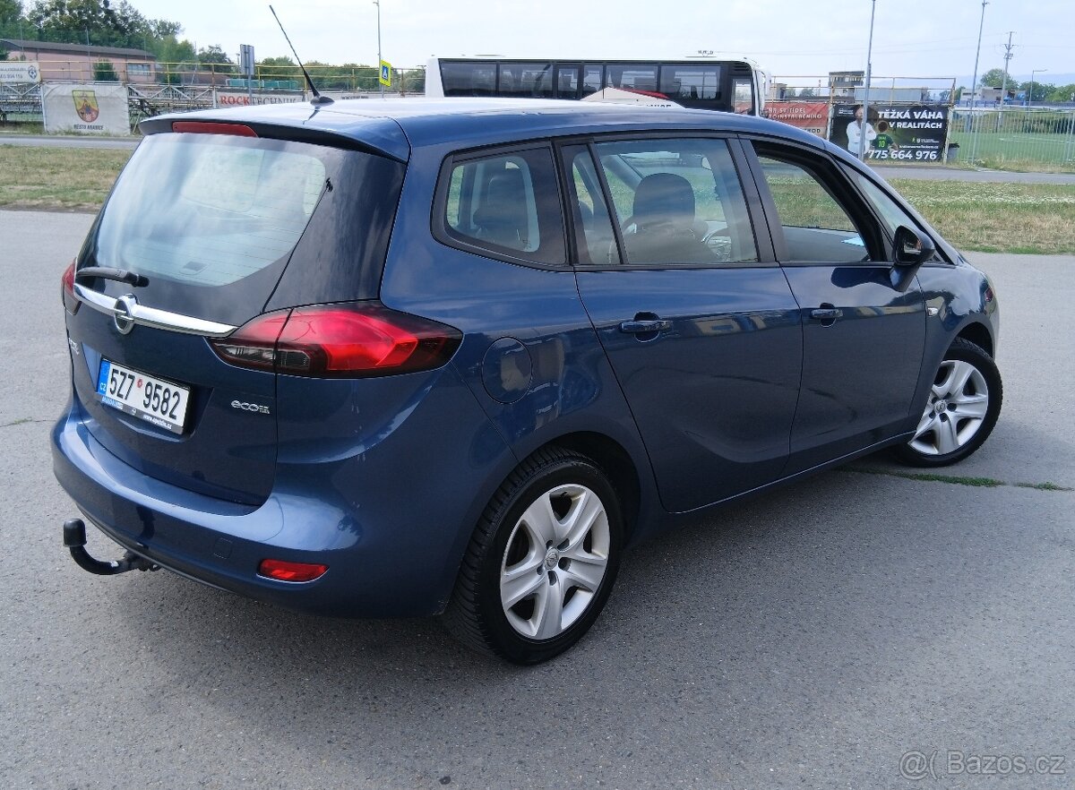 Opel Zafira Tourer - 3