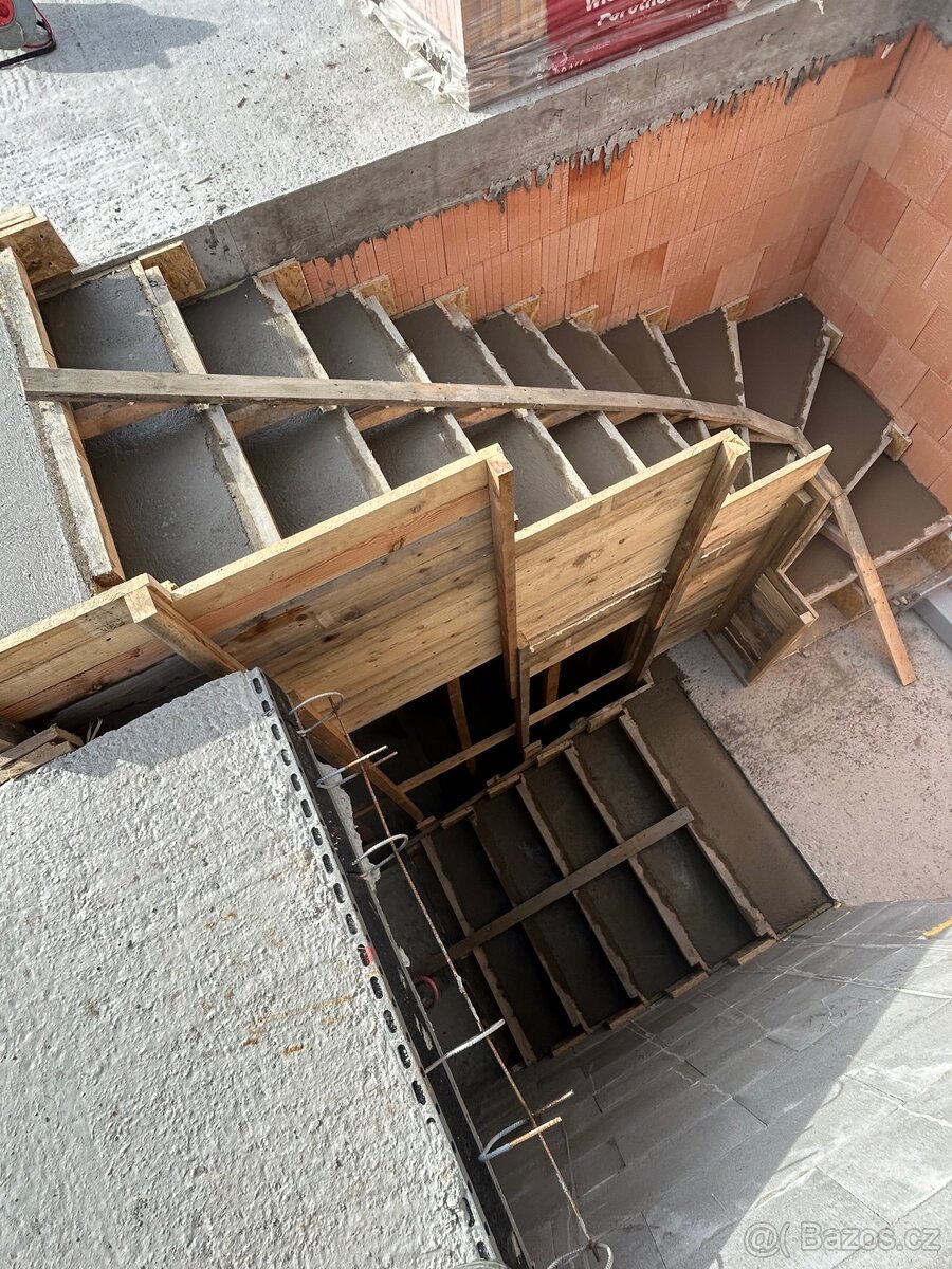 Bednění betonových schodů: - 3