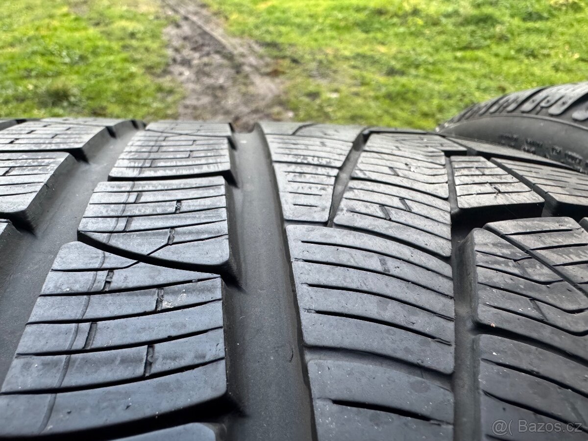 4 zimní Pirelli 2x235/35R19 a 2x295/30R19 - 3