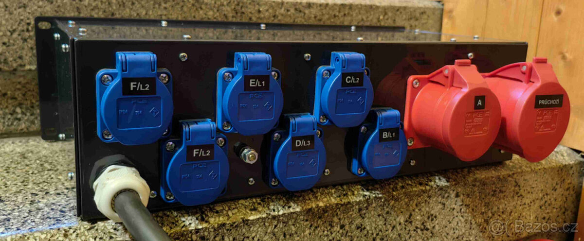 PRODÁM PODIOVÝ ROZVADĚČ - 3