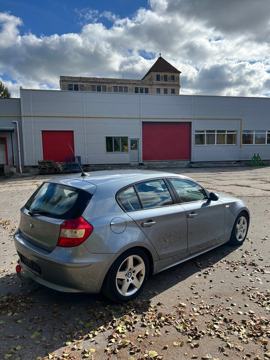 BMW E87 118i, Manuál, Tažné, PDC - 3