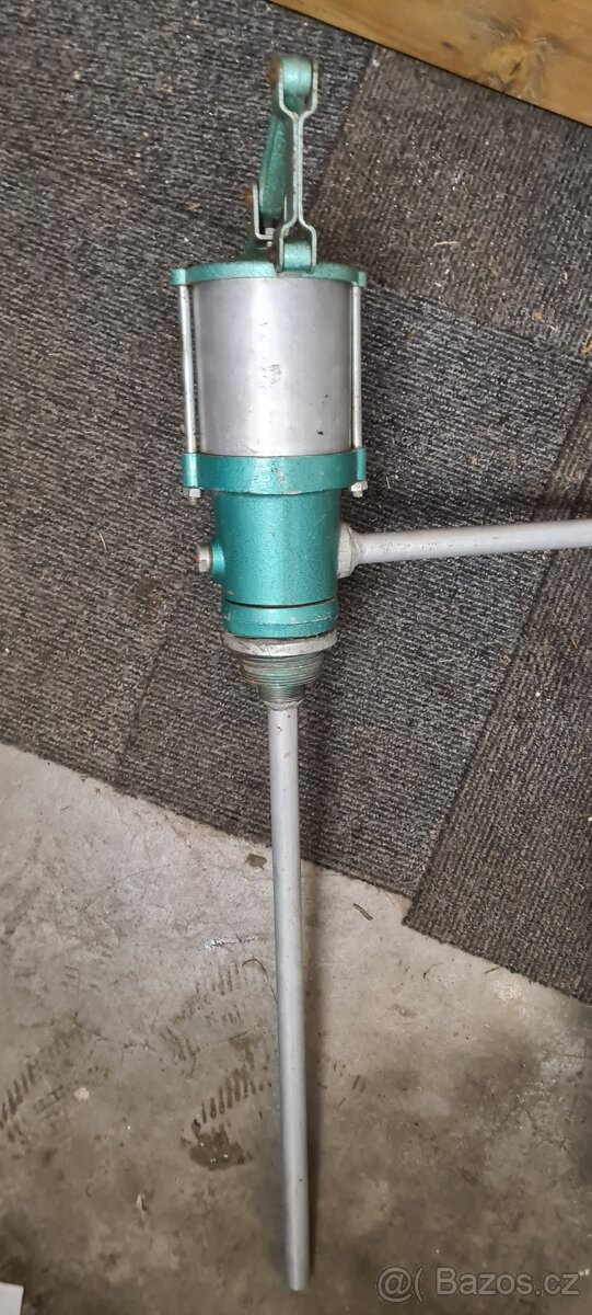 Ruční pumpa na olej - 3