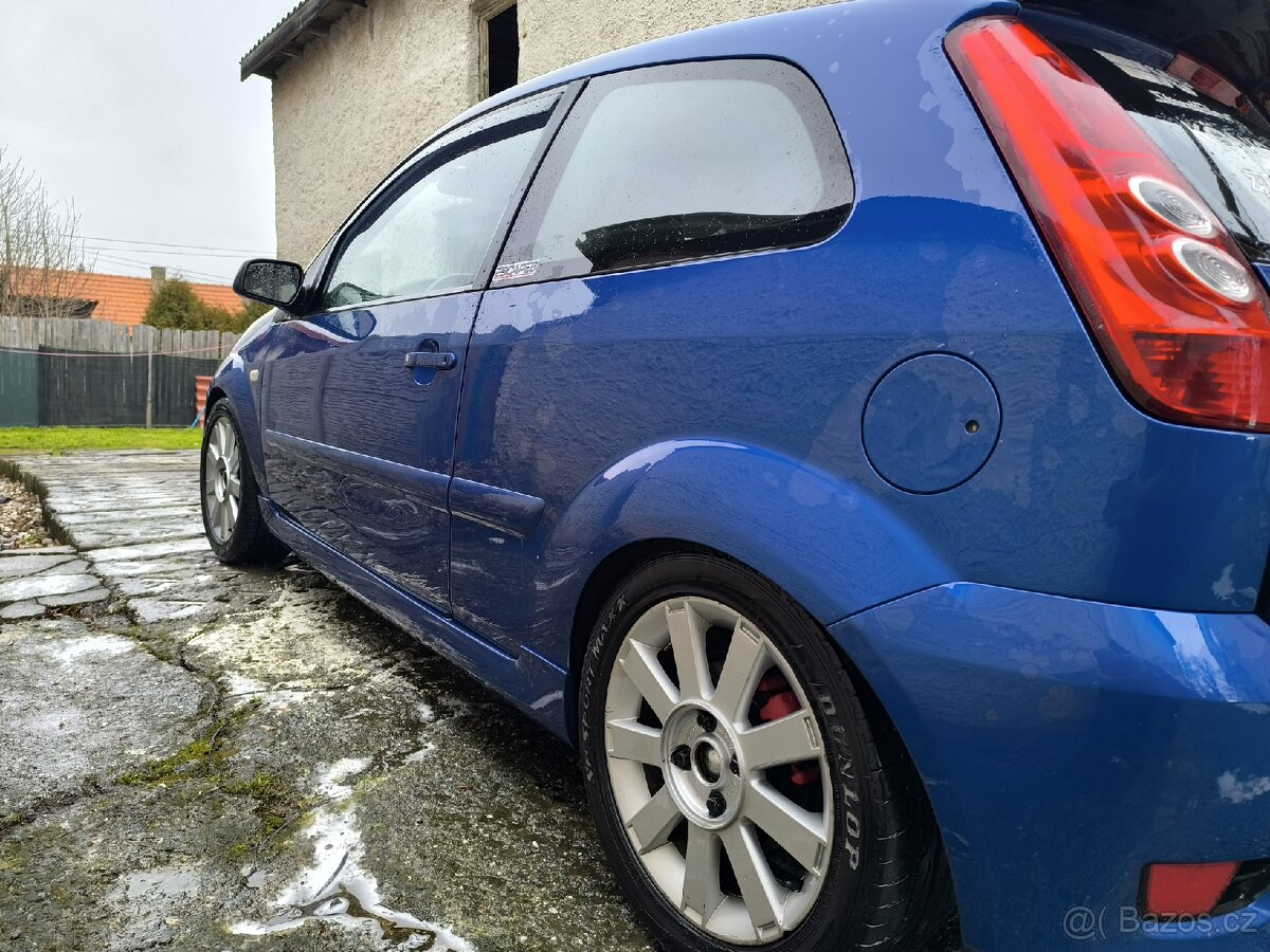 Ford fiesta ST150 - 3