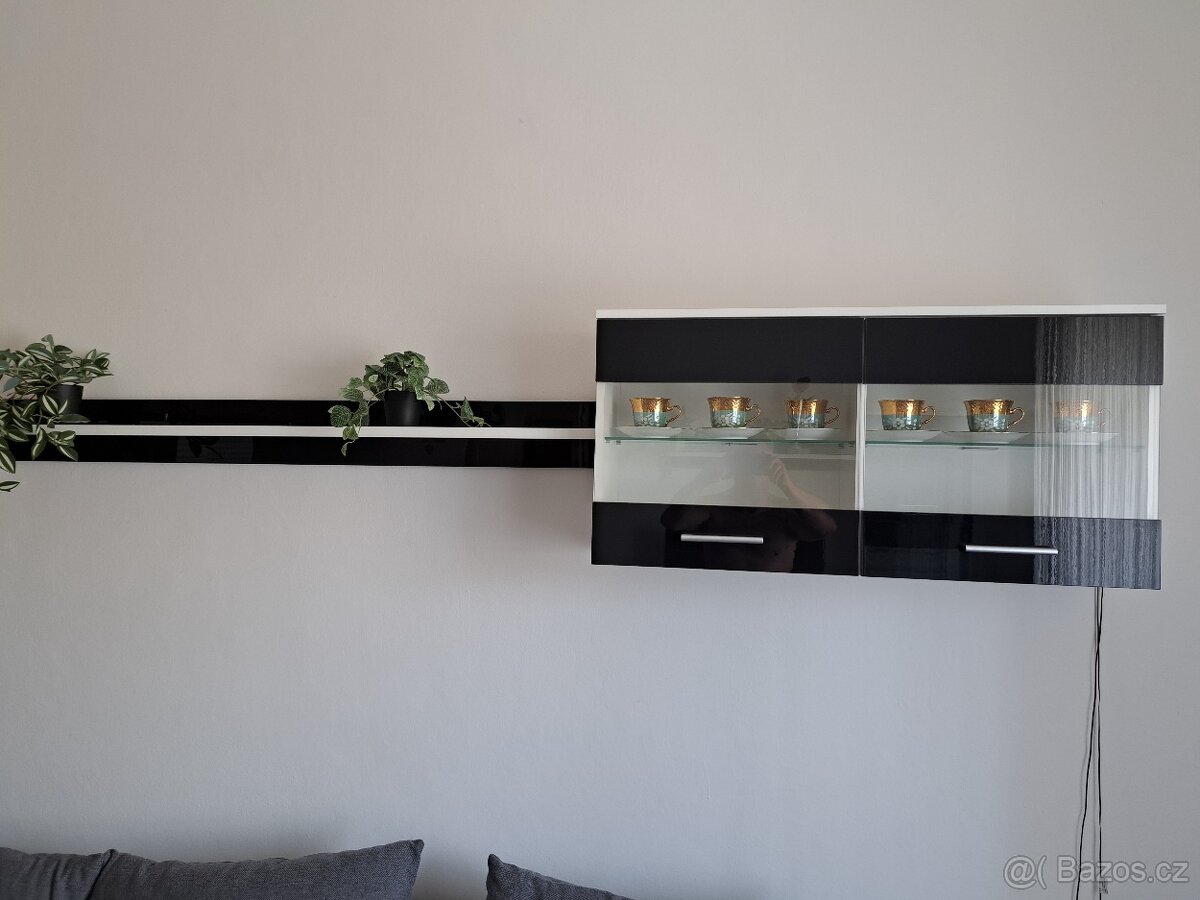 Obývací stěna s komody - 3