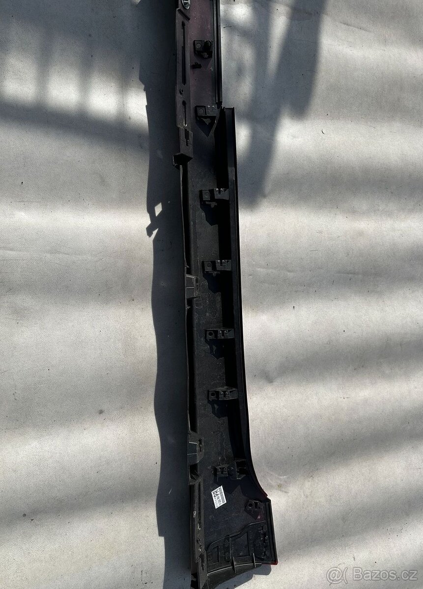 Mazda MX5 ND, pravý kryt prahu - 3