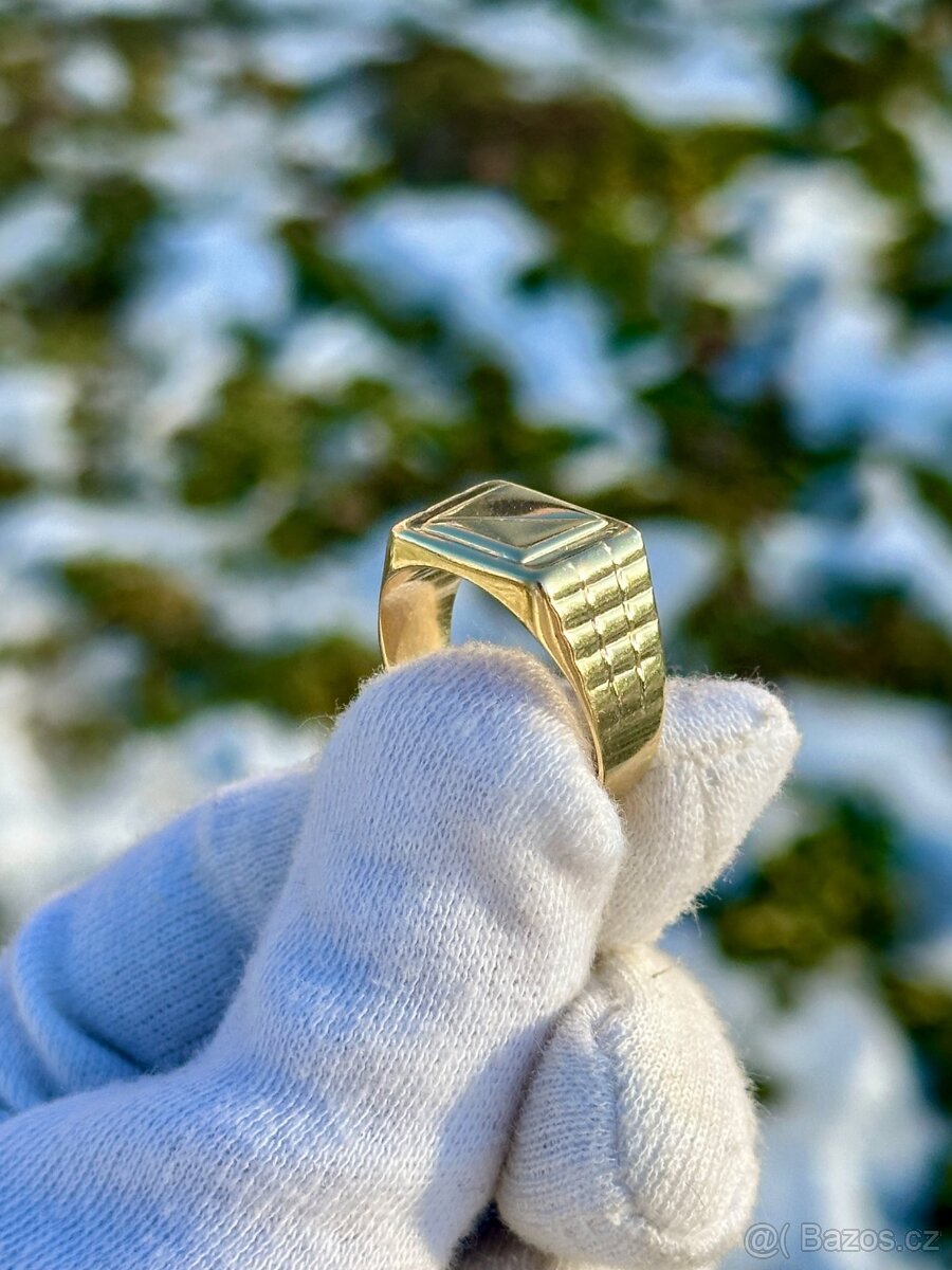 Zlatý prsten 4,43g - 3