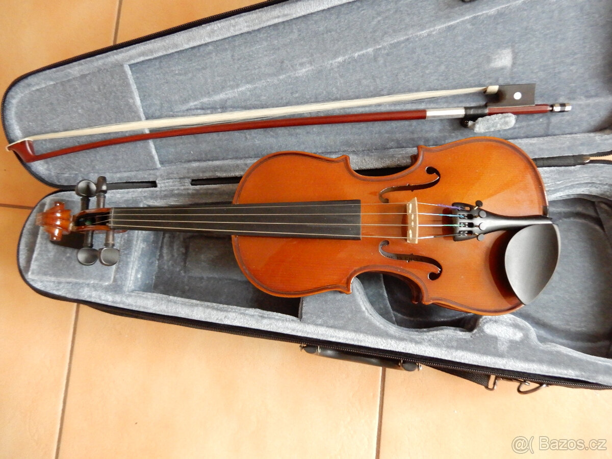 Housle 1/8 - 3