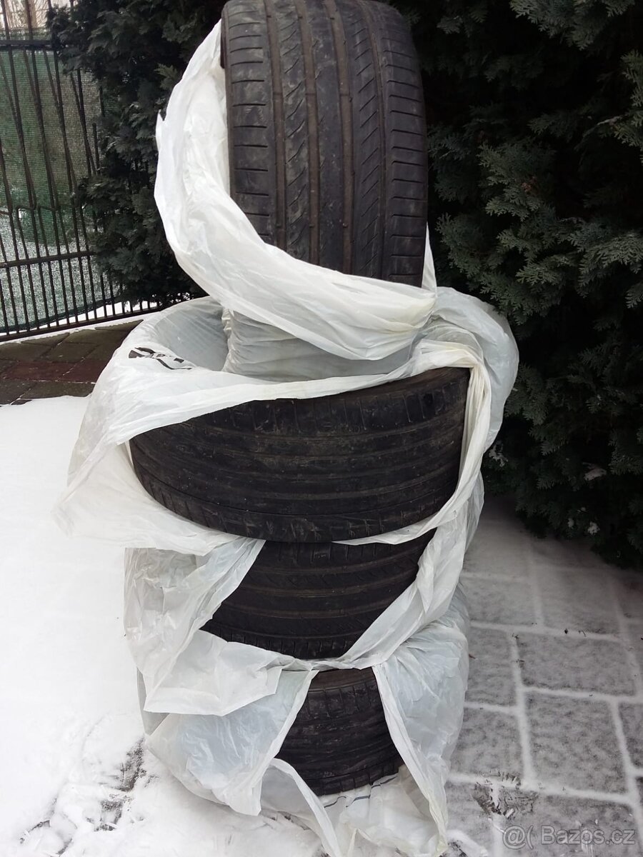 Dunlop 285/30/21 - 3