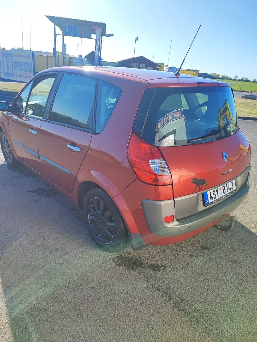 Renault Scénic - 3
