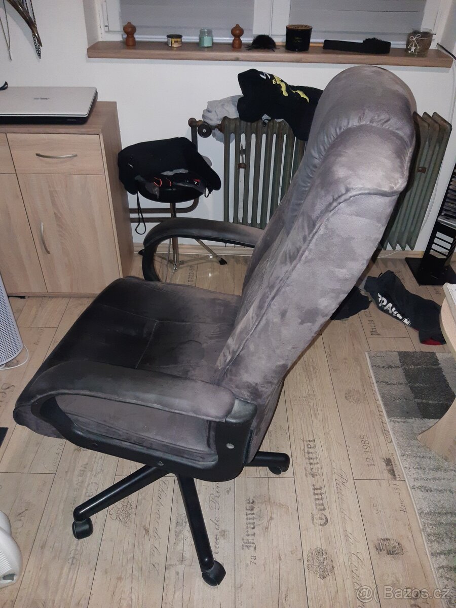 Křeslo k počítači - 3
