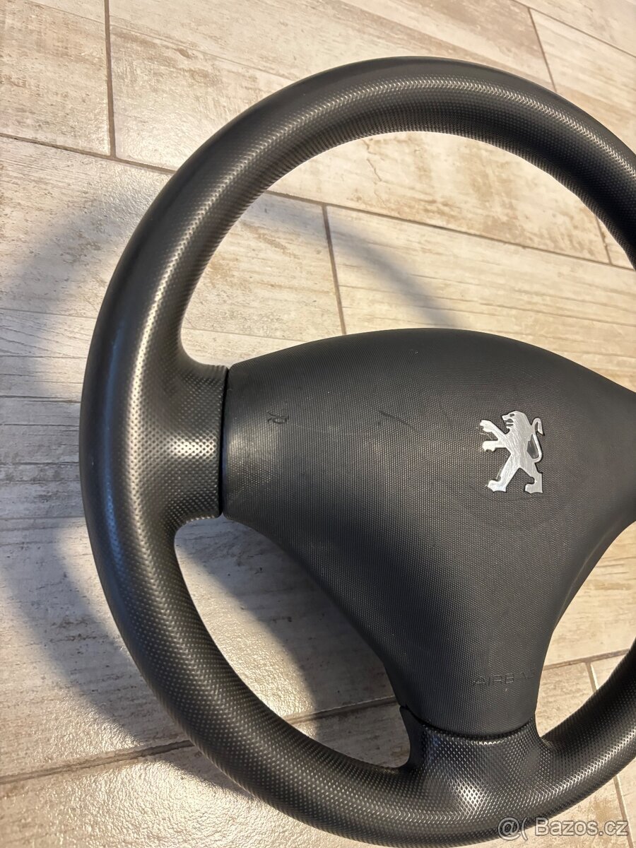 Volant Peugeot 107 - 3