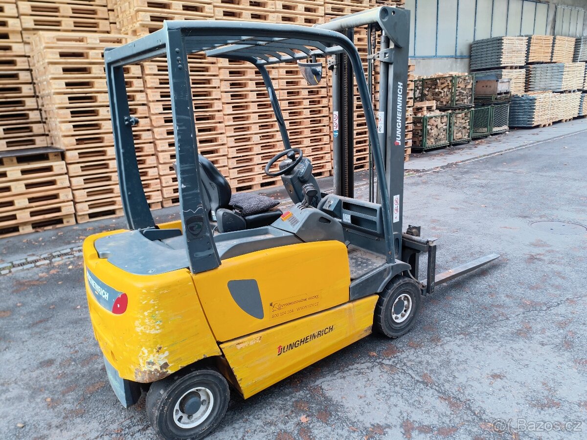 Prodám el. vysokozdvižný vozík Jungheinrich EFG 316 - 3