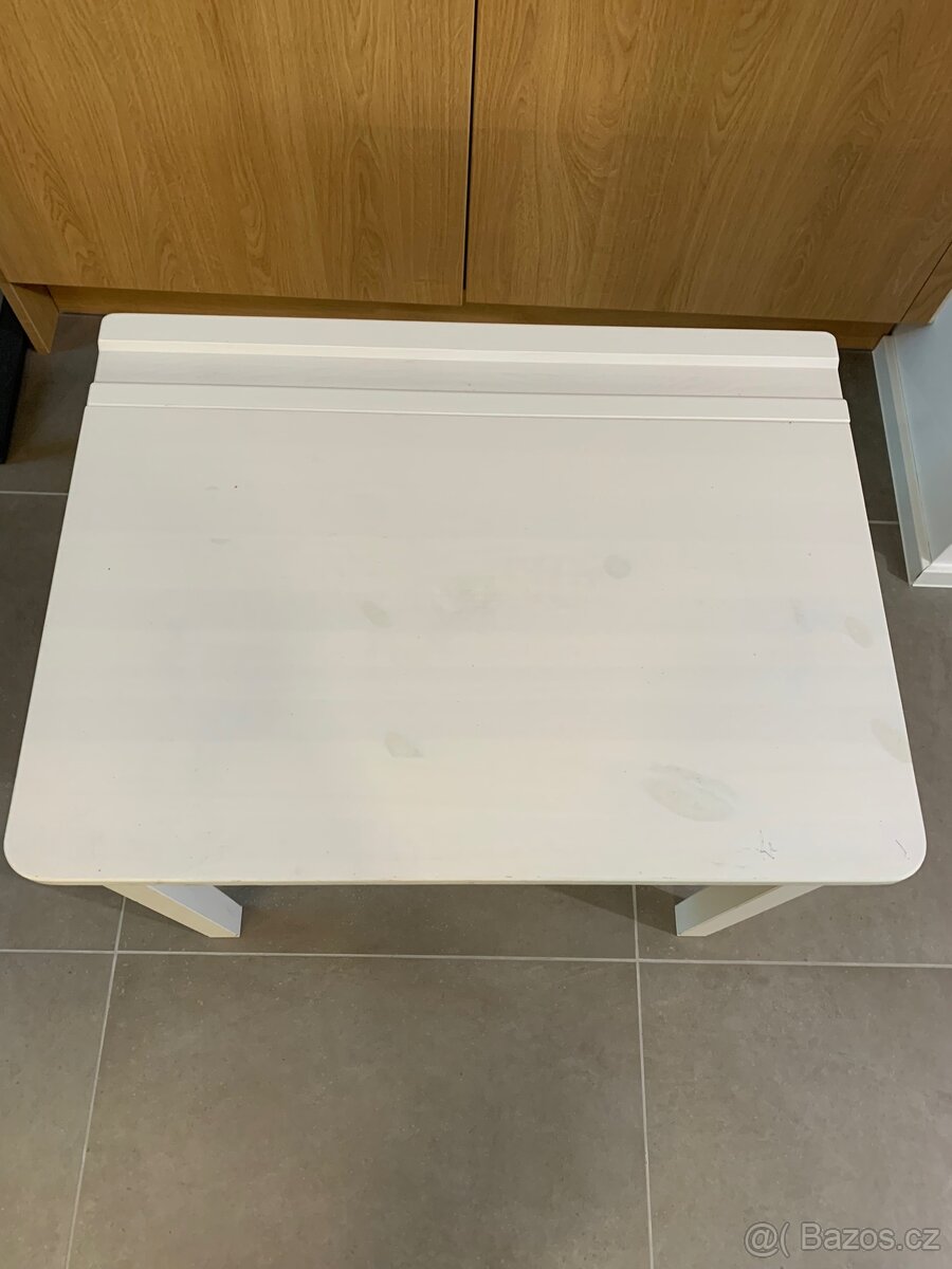 Dětský stůl IKEA s úložným prostorem - 3