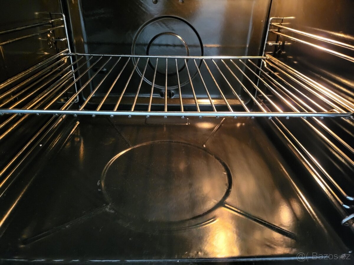 Zanussi - sklokeramický sporák s čistou troubou - 3