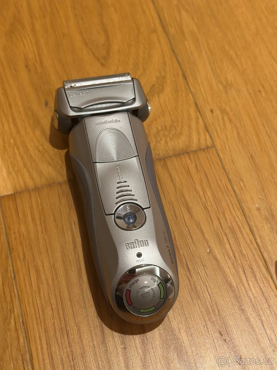 Holíci strojek Braun Series 7 720cc - 3
