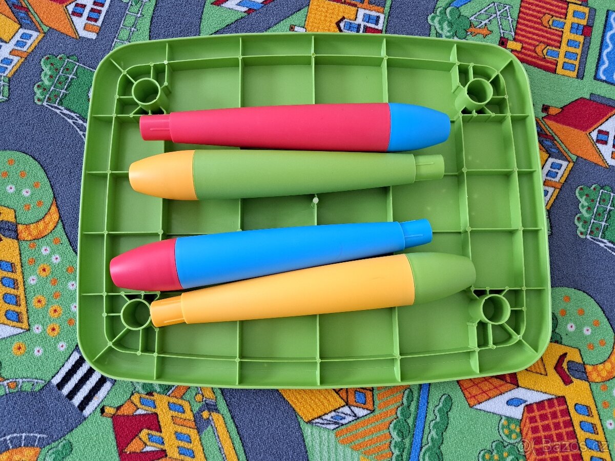 Dětský plastový stolek - 3