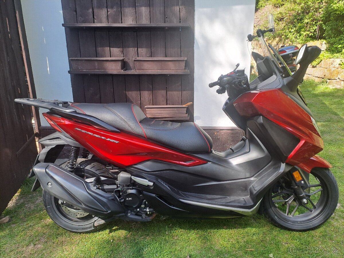 Honda Forza 350 - 3