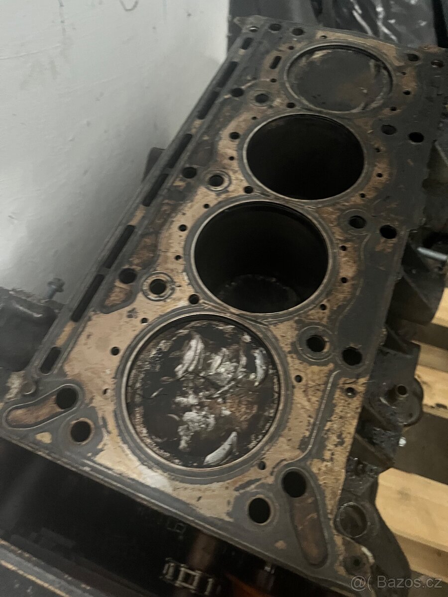 Prodam motor mercedes - 3