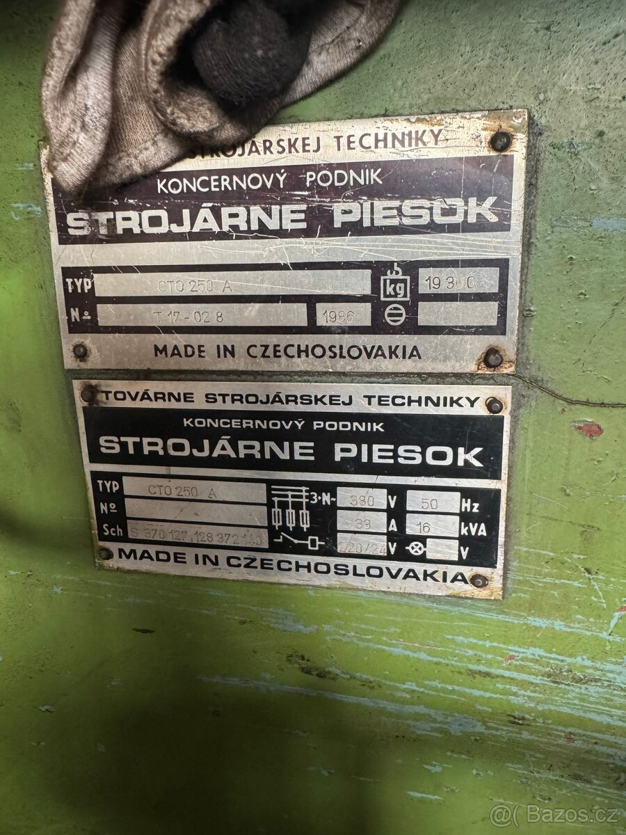 Ohraňovací lis CTO 250A - 3