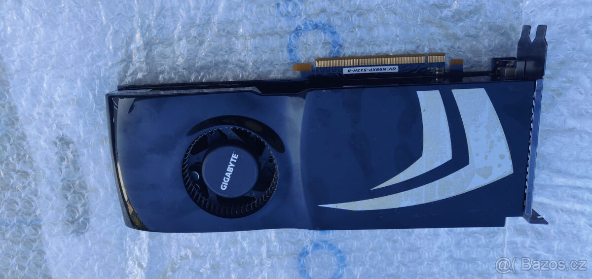 NVIDIA GeForce 9800 GTX 512 MB GDDR3 - 3