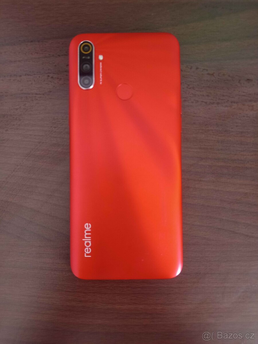 RealMe C3 - 3