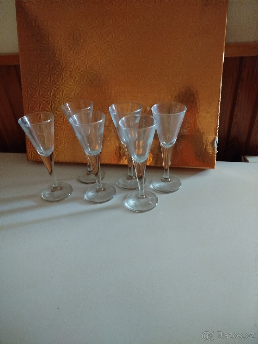 Panáky na nožce - 3