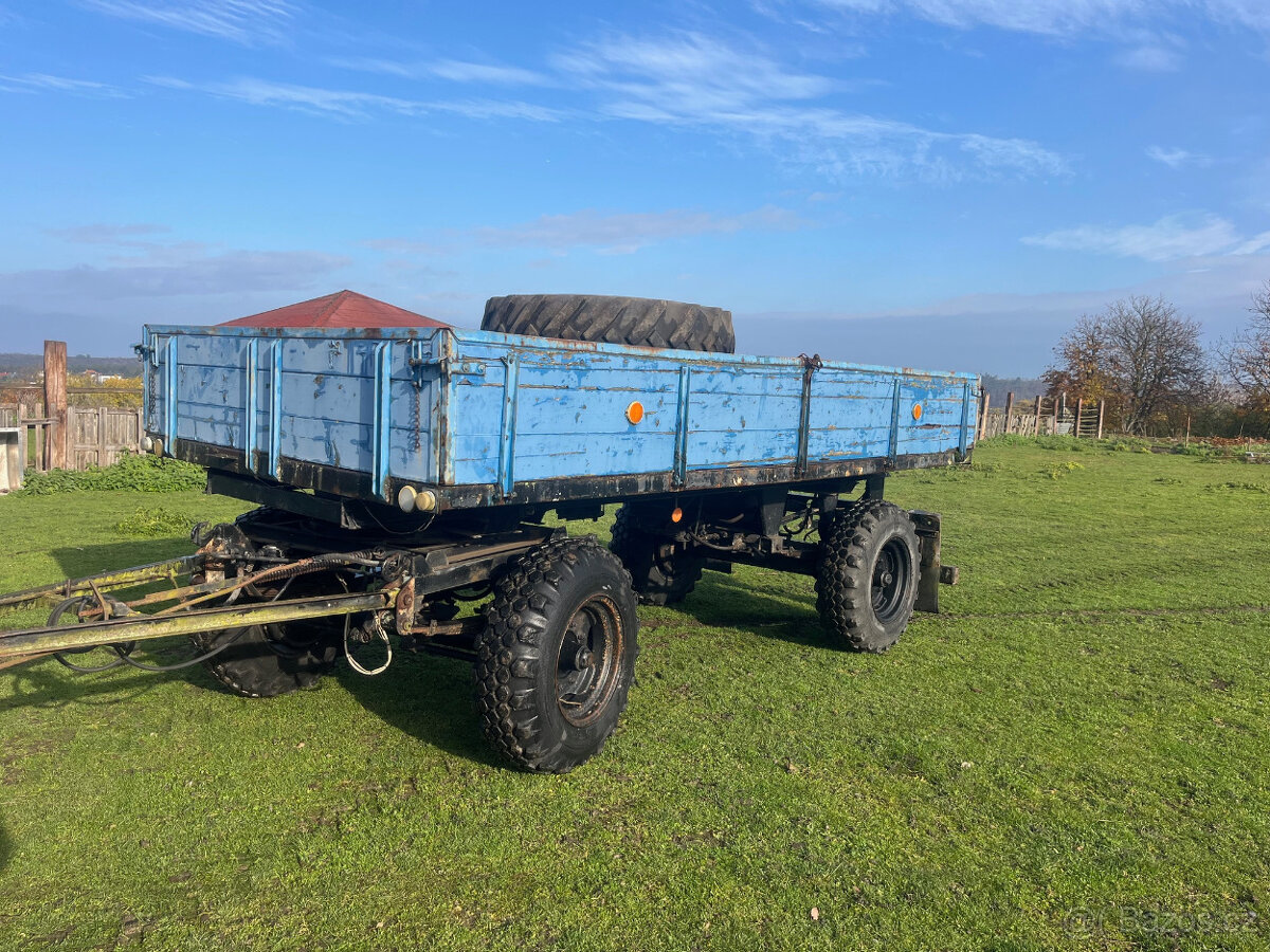 Sklápěcí vlek 8t s SPZ - 3