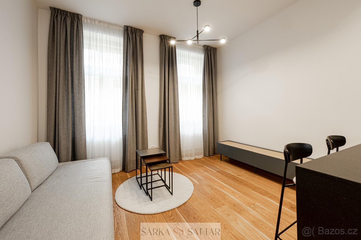 Pronájem moderního a vybaveného bytu 2+kk 44m2 v 2NP s výta - 3