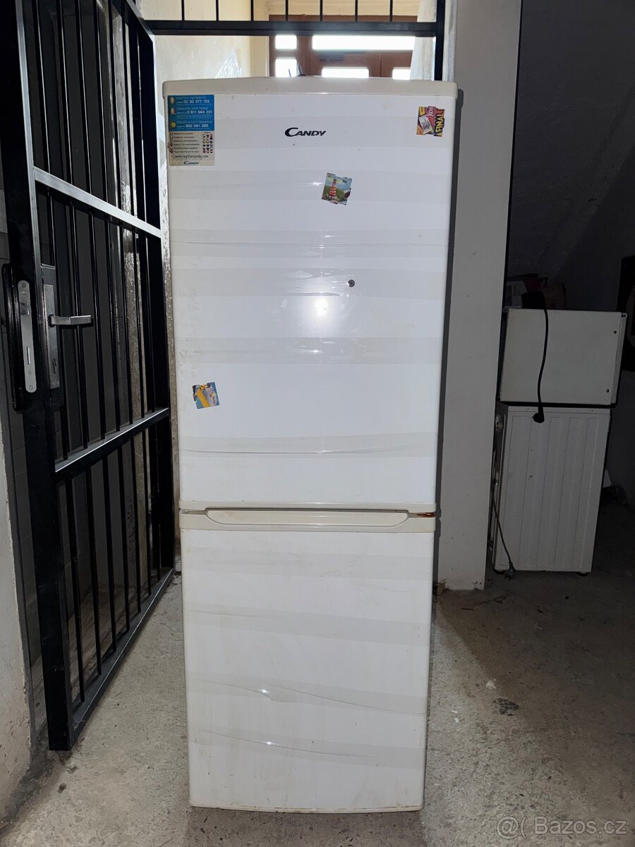 Plně funkční lednice Candy s mrazákem - 3