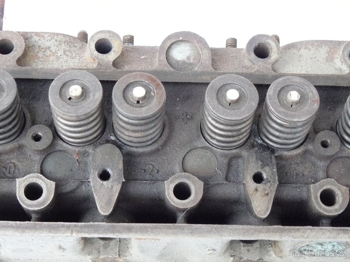 Škoda 110r hlava - 3