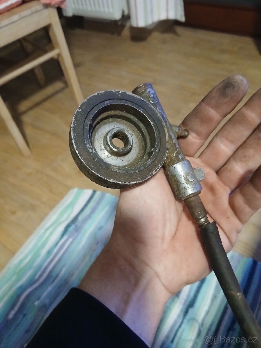 Převodník a náhon tachometru manet 90 - 3