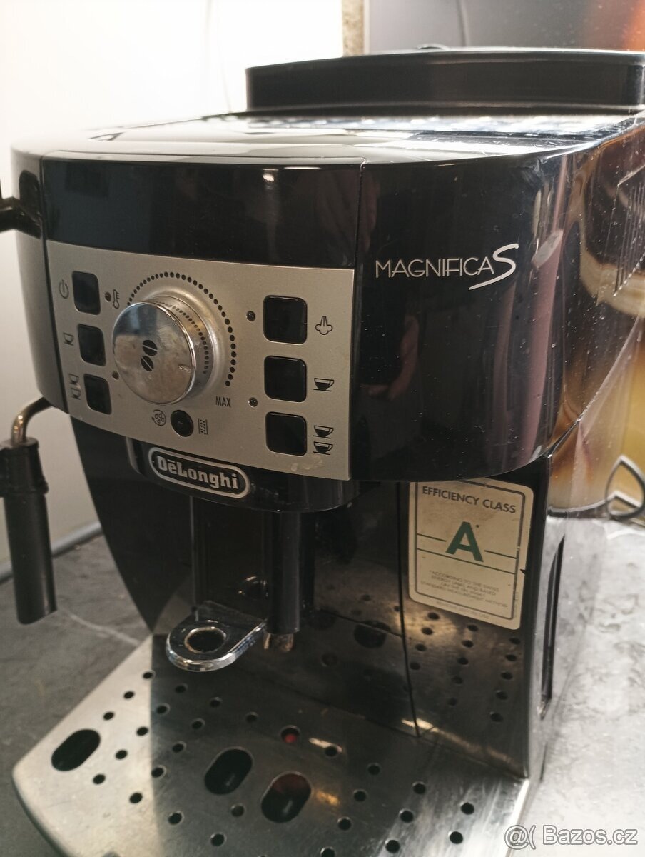 Kávovar De'Longhi Magnifica S - 3