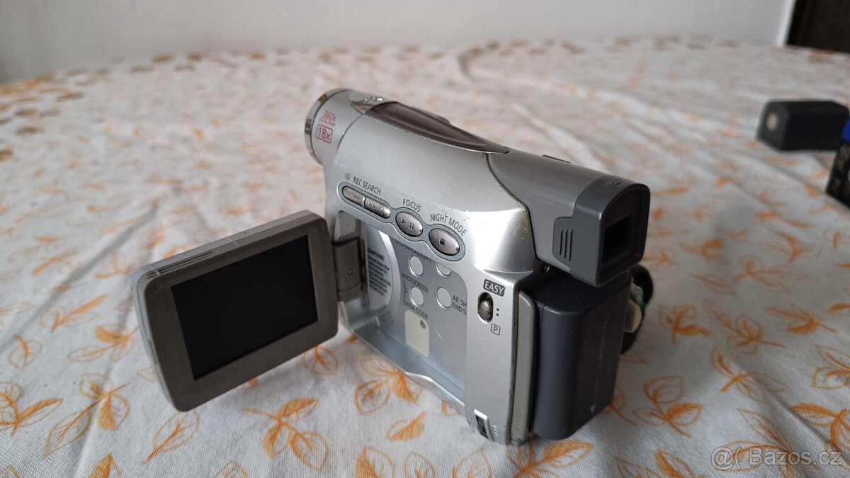 Prodám videokameru Canon - 3