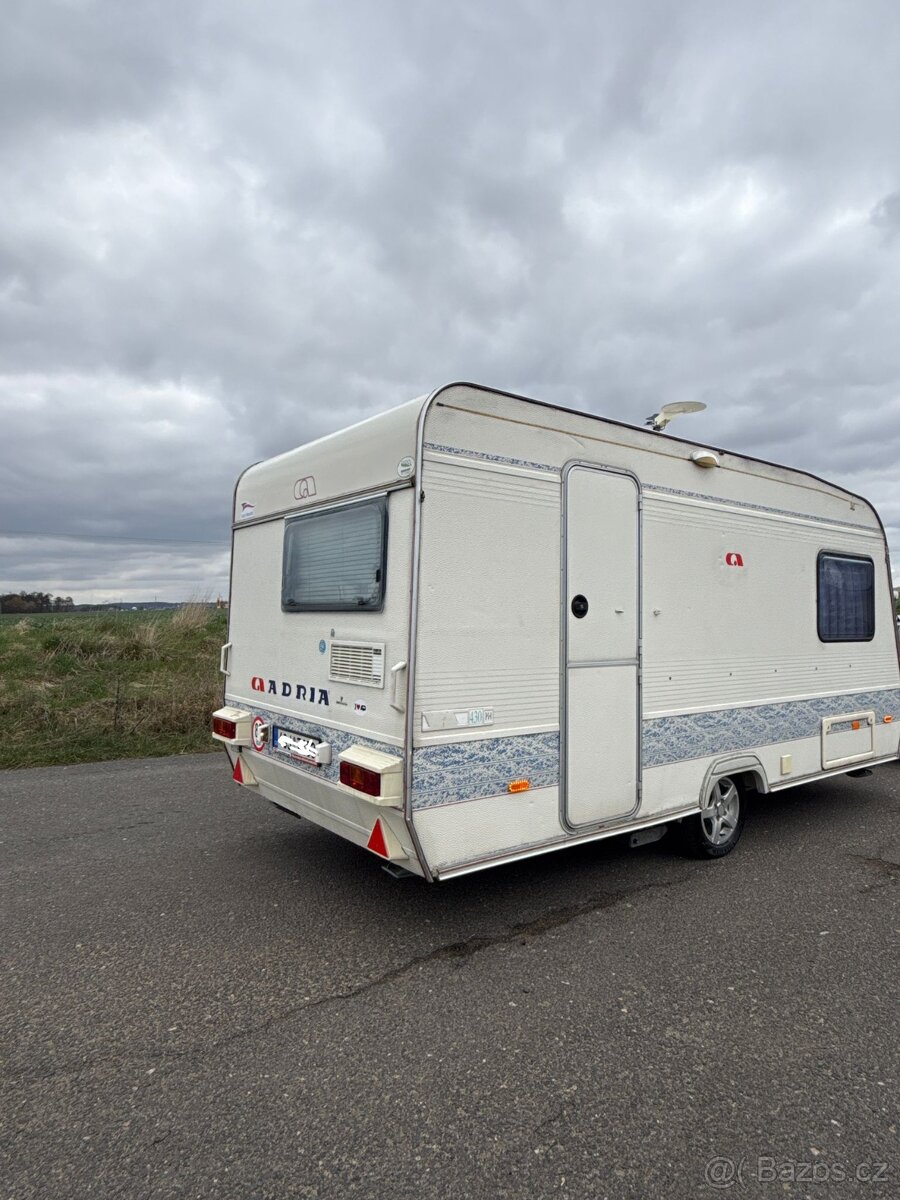 Prodám karavan Adria 430 - 3